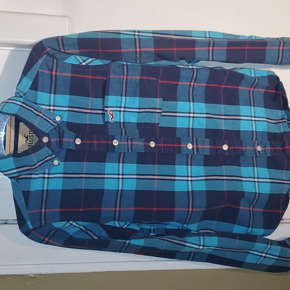 Hollister Button Shirt - Picture 2 of 5